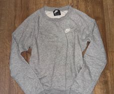 Nike sweatshirt