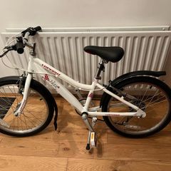 Girls Vercelli Bike - Perfect Condition suit 6-9 year old