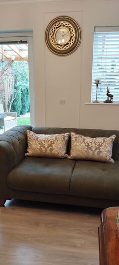 Paul Costelloe cushions 40x60cm brand new