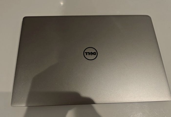 Dell XPS 13 9360 Touchscreen i7-8550U 16GB RAM 512GB NVMe Win 11 Pro