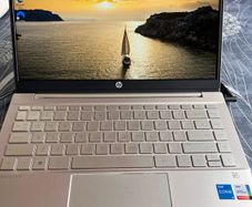 HP Pavilion 14 Touchscreen i3 12th Gen 8GB 256GB SSD B&O
