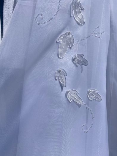 Beautiful Girl's White Dress 10/11 Yrs