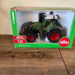 Model Fendt tractor 1:32