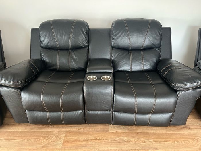 Set of sofa and two arm chairs - recliner