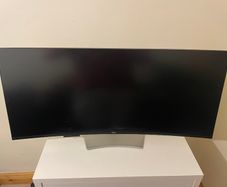 Dell UltraSharp 40 Curved Thunderbolt Hub Monitor U4025QW