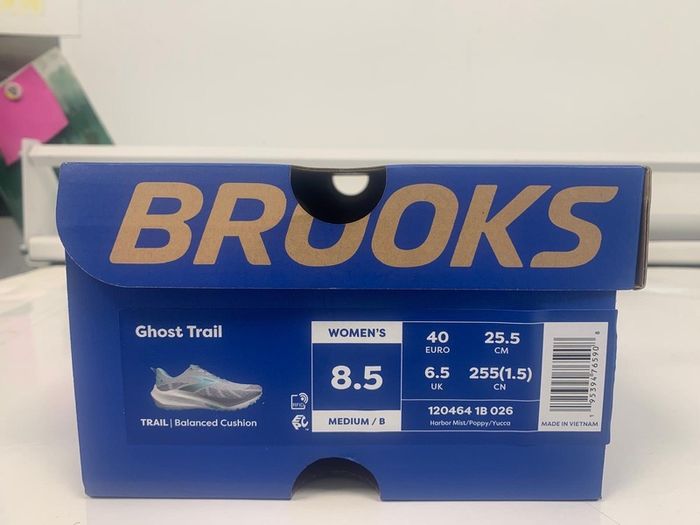 Brooks Ghost Trail Runners Size UK 6.5