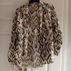 Crep Shirt. Medium