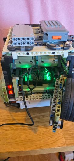 Lego Technic Land Rover Defender 42110
