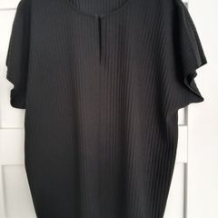 Black Dunnes short sleeved top, size large, new