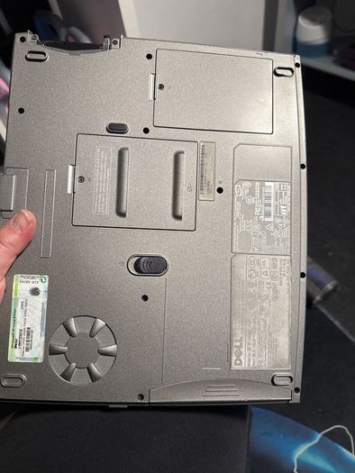 For parts - Dell Inspiriin 1150