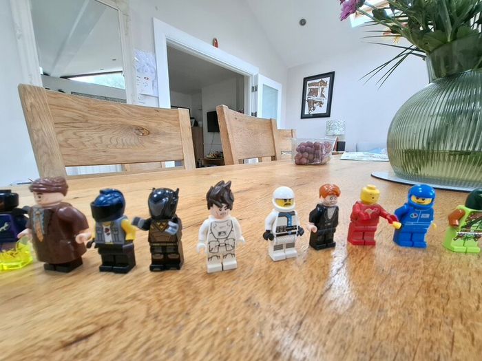 LEGO bundle 12 random mini figures