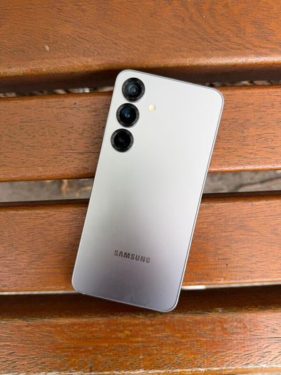 Samsung S25