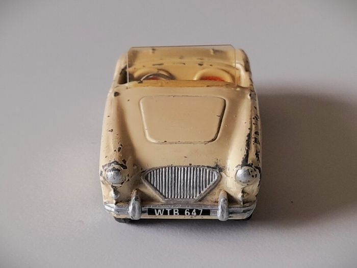 Diecast Vintage Corgi Toys Austin Healey 100 - Fair to Good Original Condition/No Box