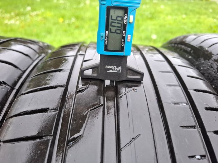 18" Vw Alloys with tyres