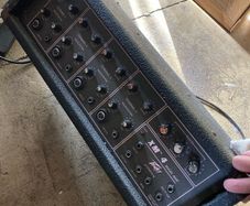 Peavey XM4 Mixer Amp