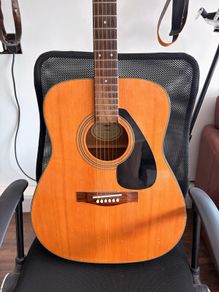 Yamaha F-340 guitar