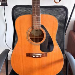 Yamaha F-340 guitar