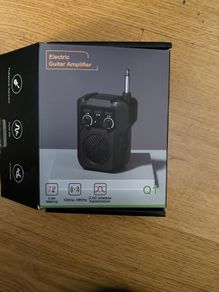 Mini guitar amp