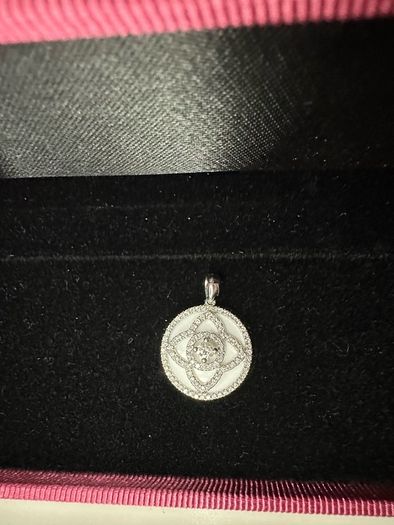 diamond MOP pendant