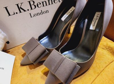 LK Bennet Aquarius NEW Rare Grey satin High Heels (Size 40)