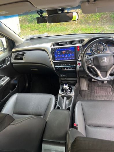 Honda Grace hybrid  1,5 2016