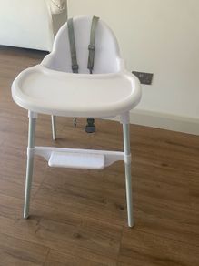 Small highchair