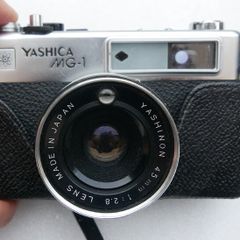 Yashica MG-1 Rangefinder 35mm Film Camera 45mm f:2.8 w/ Strap TESTED & WORKING