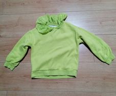 Leigh Tucker - blouse (size 5-6y)