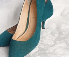 PRICE DROPOffice London, Ladies teal mid heal shoes , Size 41/7.5