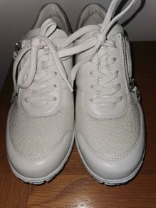 Ladies Trainers