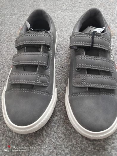NEW.boy's shoes. UK 10/EUR 28