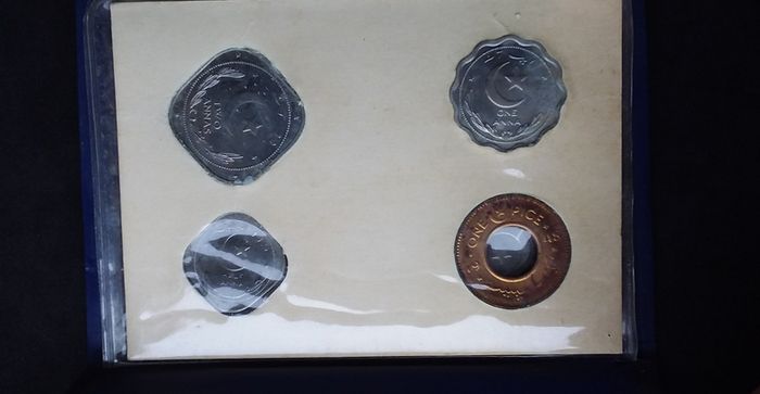 Rare Vintage 1948 Pakistan Mint Coin Set - Official Lahore Mint, Blue Wallet