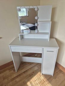 dressing table