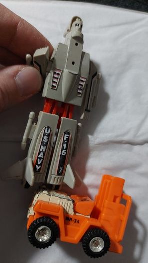 Transformer / toy / bandai