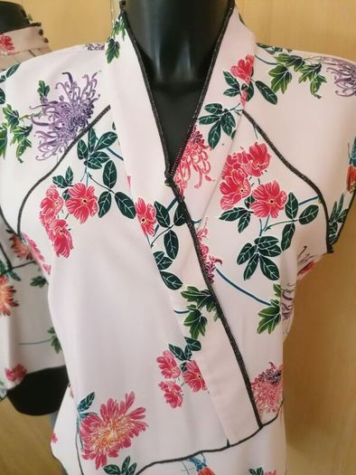 Women's Top Limited Collection NWT SIZE 14