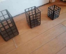 3 small lanterns