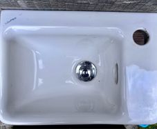Bathroom sink
