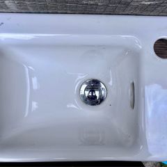 Bathroom sink