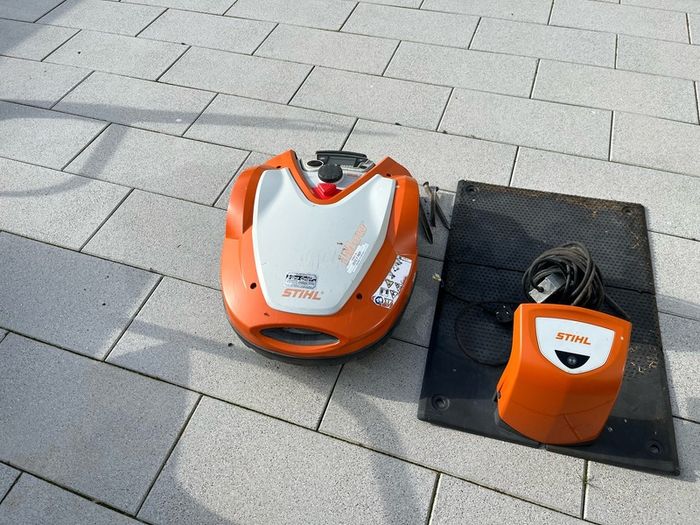 Stihl RMI 632 C Robotic Lawnmower