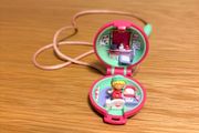 Vintage Polly pocket keep fit locket