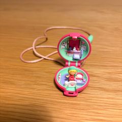 Vintage Polly pocket keep fit locket