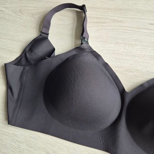Momcozy Nursing Bra, Seamless,  Size 3XL