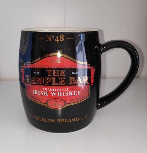 The Temple Bar whiskey mug