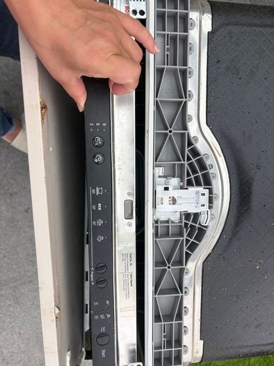 Bosch integrated dishwasher