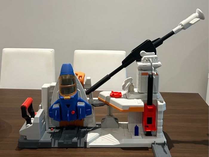 Buzz Lightyear Imaginext Lift & Launch star command playset