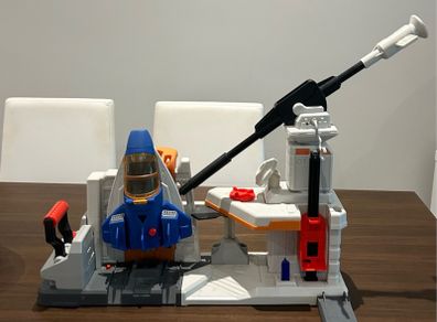 Buzz Lightyear Imaginext Lift & Launch star command playset