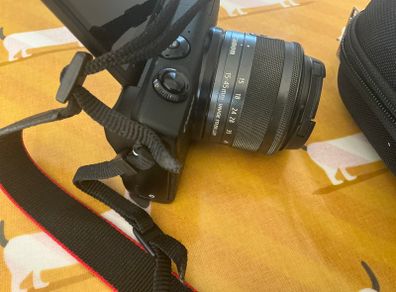 Canon Eos M200 Mirrorless Camera