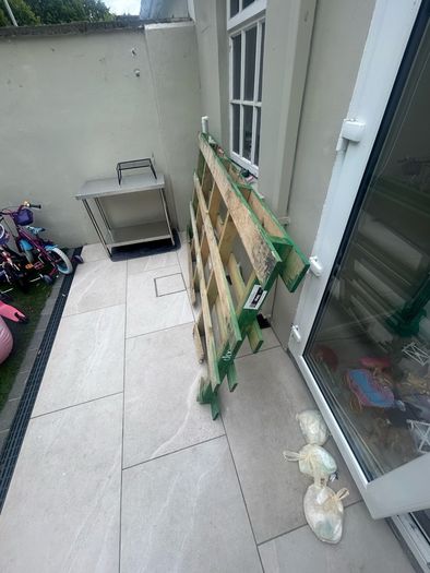 Large Wooden Crate (FREE)