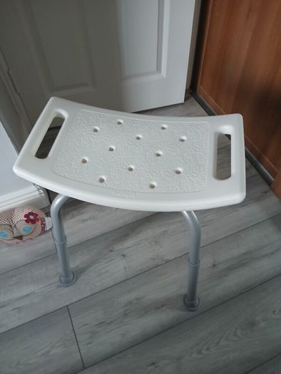 shower seat