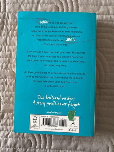 Book: Sarah Crossan Brian Conaghan- We Come Apart
